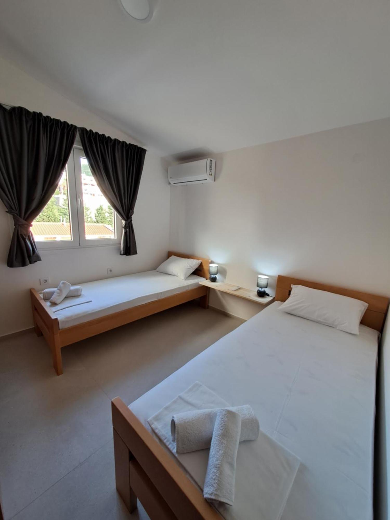 Apartments Miles 尤塔哈 外观 照片